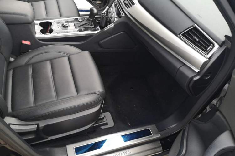 Used Haval H7 2016 Blue-Label H7 2.0T Automatic Luxury Model Right Front Seat