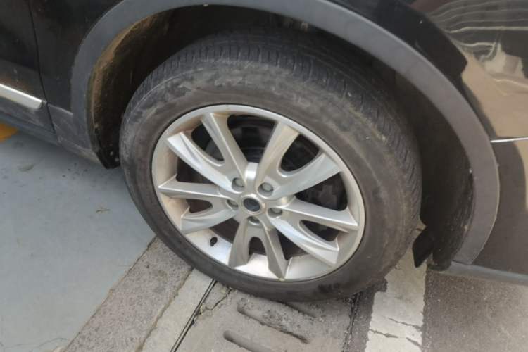 Used Haval H7 2016 Blue-Label H7 2.0T Automatic Luxury Model Right Front Wheel Hub