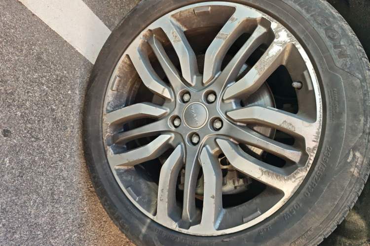 Used Haval H7 2016 Blue-Label H7 2.0T Automatic Luxury Model Right Front Wheel Hub