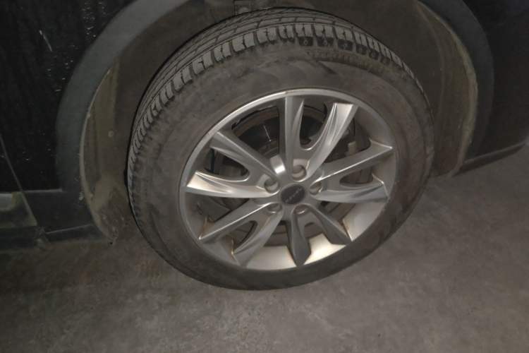 Used Haval H7 2016 Blue-Label H7 2.0T Automatic Luxury Model Right Front Wheel Hub