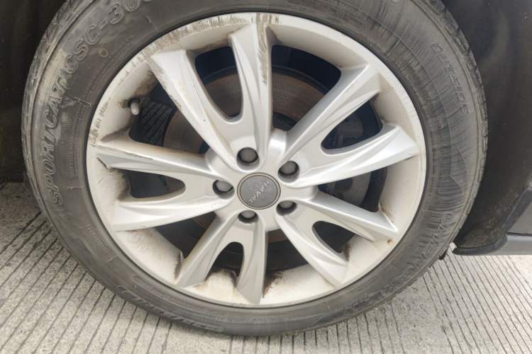 Used Haval H7 2016 Blue-Label H7 2.0T Automatic Luxury Model Right Front Wheel Hub