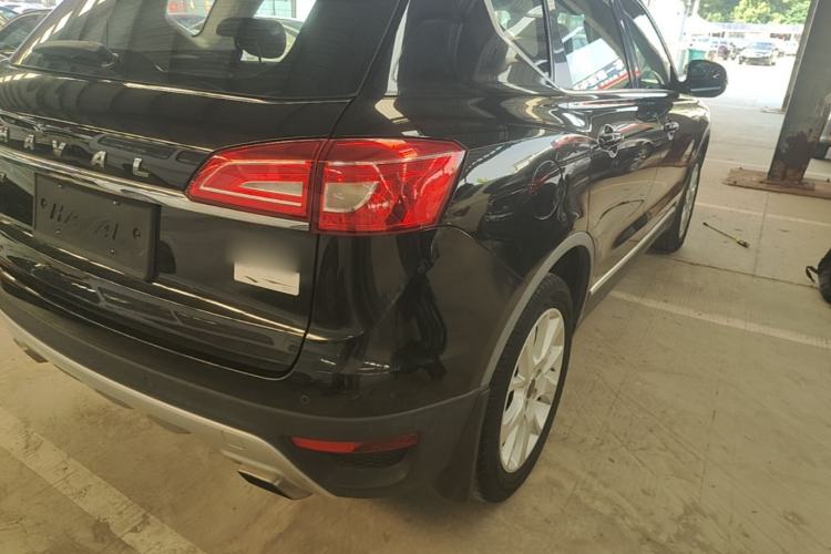 Used Haval H7 2016 Blue-Label H7 2.0T Automatic Elite Model Right Rear Taillight
