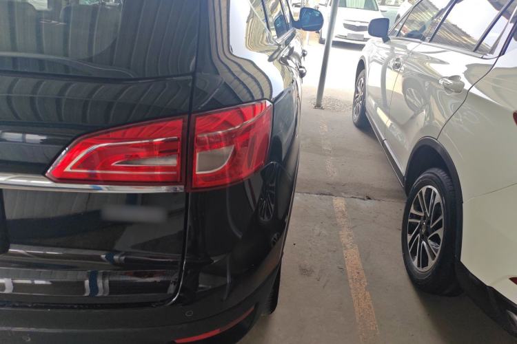 Used Haval H7 2016 Blue-Label H7 2.0T Automatic Elite Model Right Rear Taillight