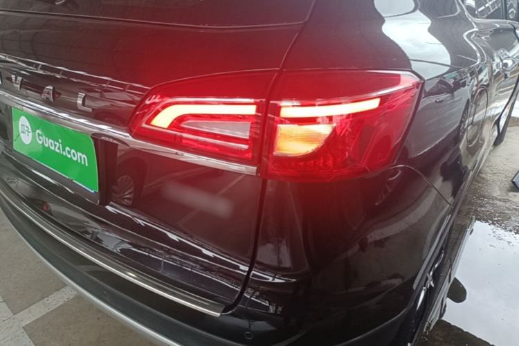 Used Haval H7 2016 Blue-Label H7 2.0T Automatic Luxury Model Right Rear Taillight