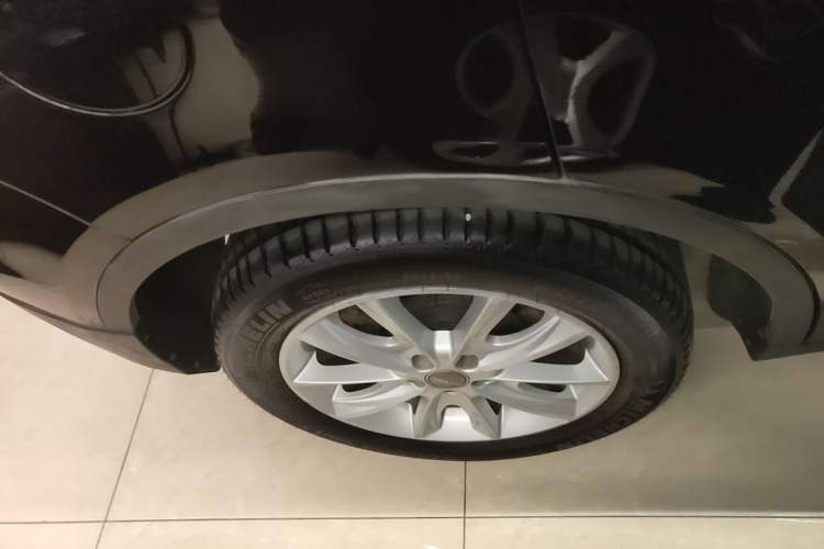 Used Haval H7 2016 Blue-Label H7 2.0T Automatic Luxury Model Right Rear Wheel Hub