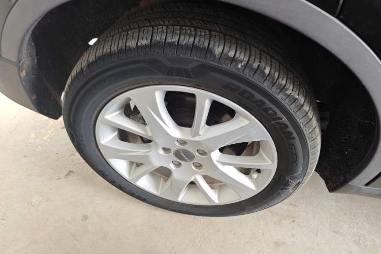 Used Haval H7 2016 Blue-Label H7 2.0T Automatic Elite Model Right Rear Wheel Hub