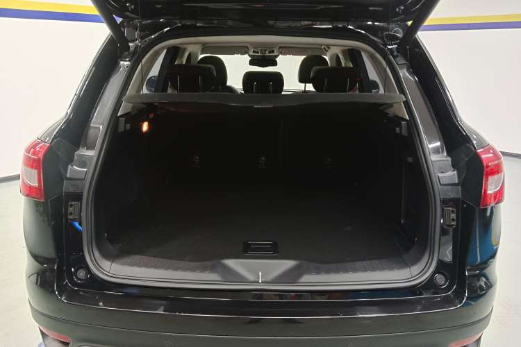 Used Haval H7 2016 Blue-Label H7 2.0T Automatic Luxury Model Trunk
