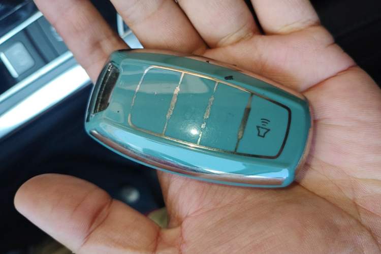 Used Haval H7 2016 Blue-Label H7 2.0T Automatic Elite Model Vehicle Key