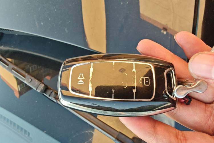 Used Haval H7 2016 Blue-Label H7 2.0T Automatic Luxury Model Vehicle Key