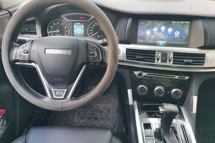 Used Haval H7 2016 Blue-Label H7 2.0T Automatic Luxury Model Audio And AC Panel