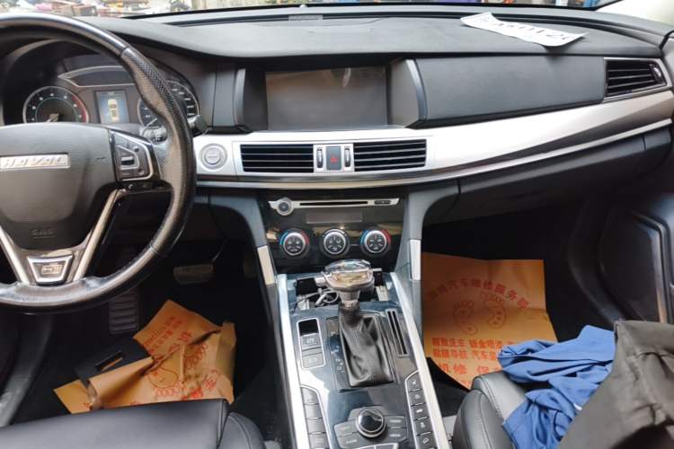 Used Haval H7 2016 Blue-Label H7 2.0T Automatic Luxury Model Audio And AC Panel