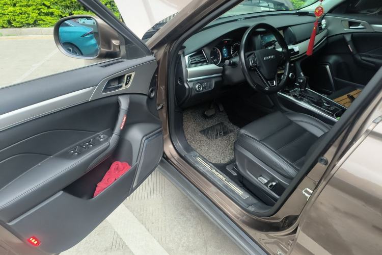 Used Haval H7 2016 Blue-Label H7 2.0T Automatic Elite Model Driver Seat