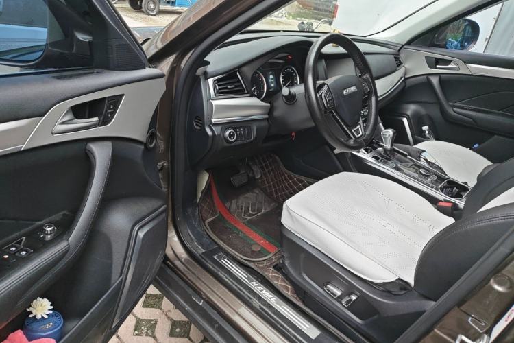 Used Haval H7 2016 Blue-Label H7 2.0T Automatic Elite Model Driver Seat
