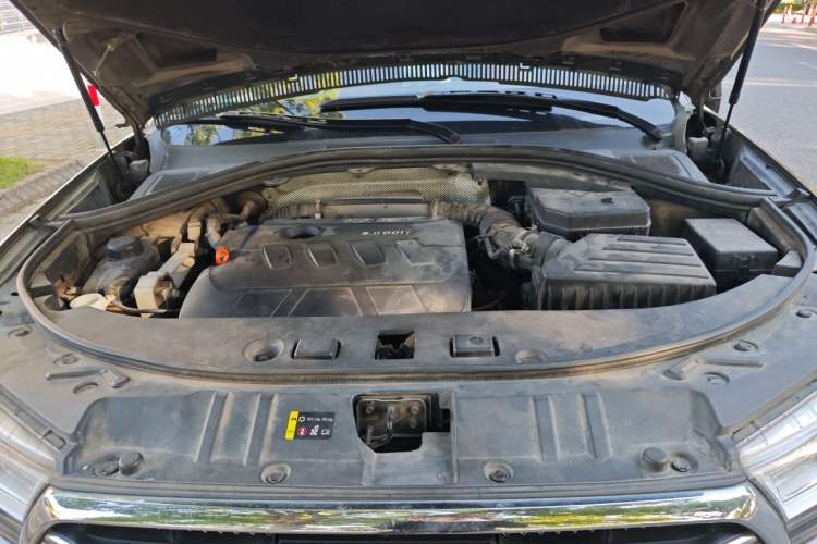 Used Haval H7 2016 Blue-Label H7 2.0T Automatic Luxury Model Engine Bay