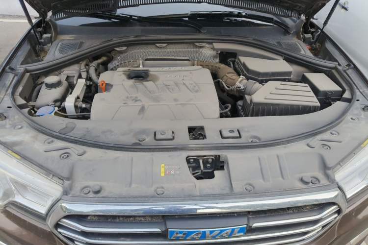 Used Haval H7 2016 Blue-Label H7 2.0T Automatic Luxury Model Engine Bay