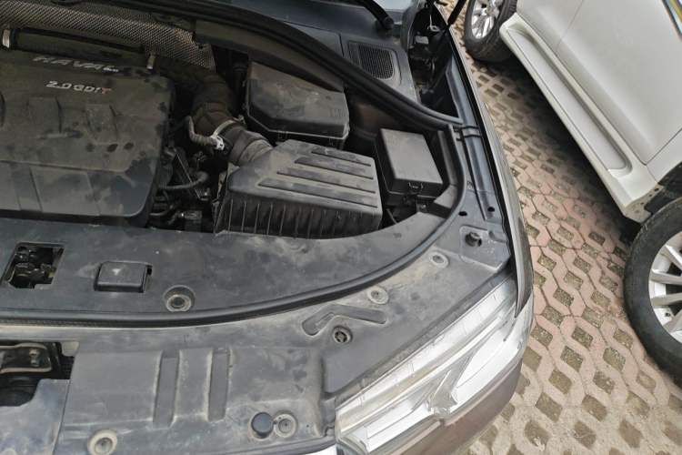Used Haval H7 2016 Blue-Label H7 2.0T Automatic Elite Model Engine Bay Left