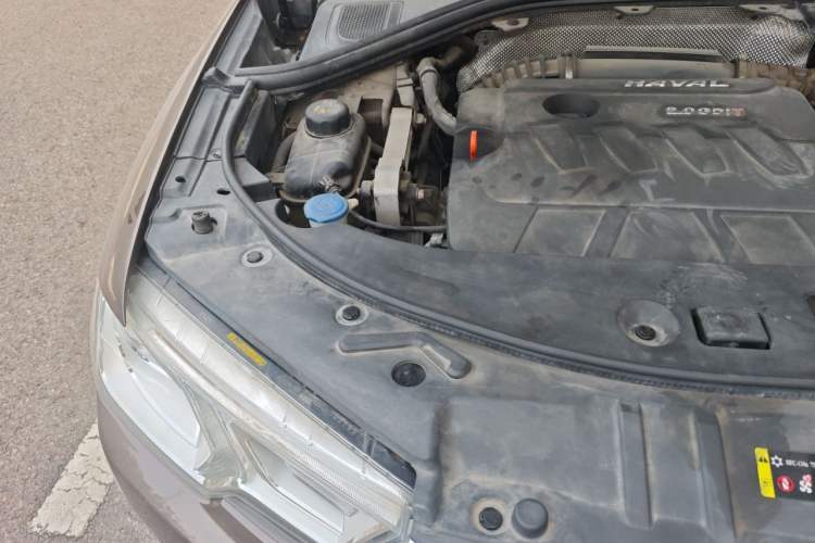 Used Haval H7 2016 Blue-Label H7 2.0T Automatic Luxury Model Engine Bay Right