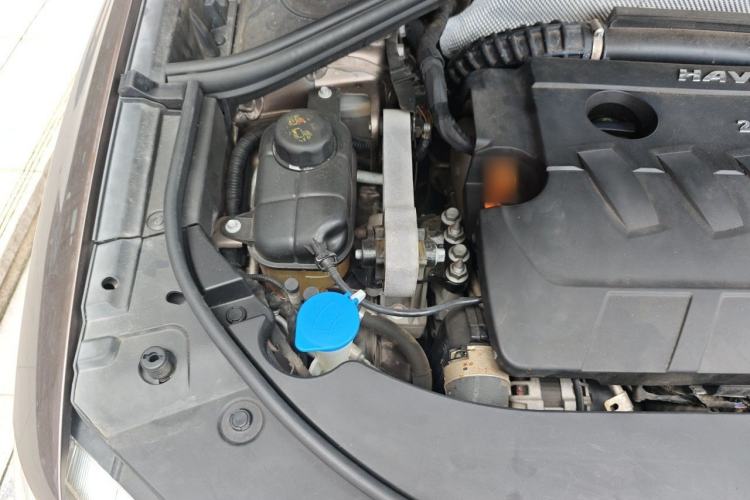 Used Haval H7 2016 Blue-Label H7 2.0T Automatic Elite Model Engine Bay Right