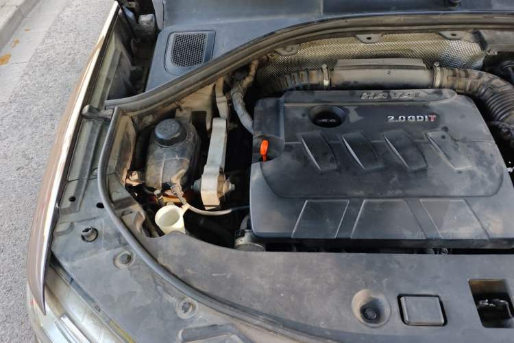 Used Haval H7 2016 Blue-Label H7 2.0T Automatic Luxury Model Engine Bay Right
