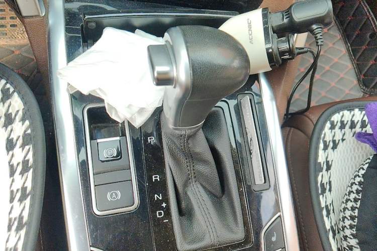 Used Haval H7 2016 Blue-Label H7 2.0T Automatic Luxury Model Gear Lever