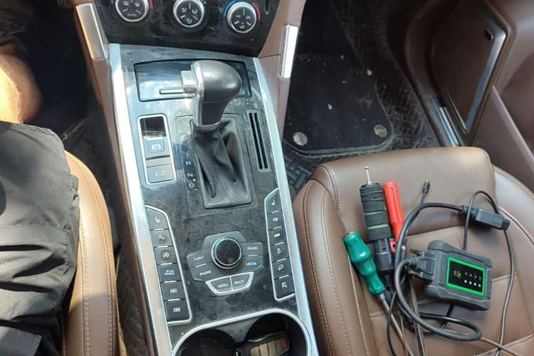 Used Haval H7 2016 Blue-Label H7 2.0T Automatic Luxury Model Gear Lever