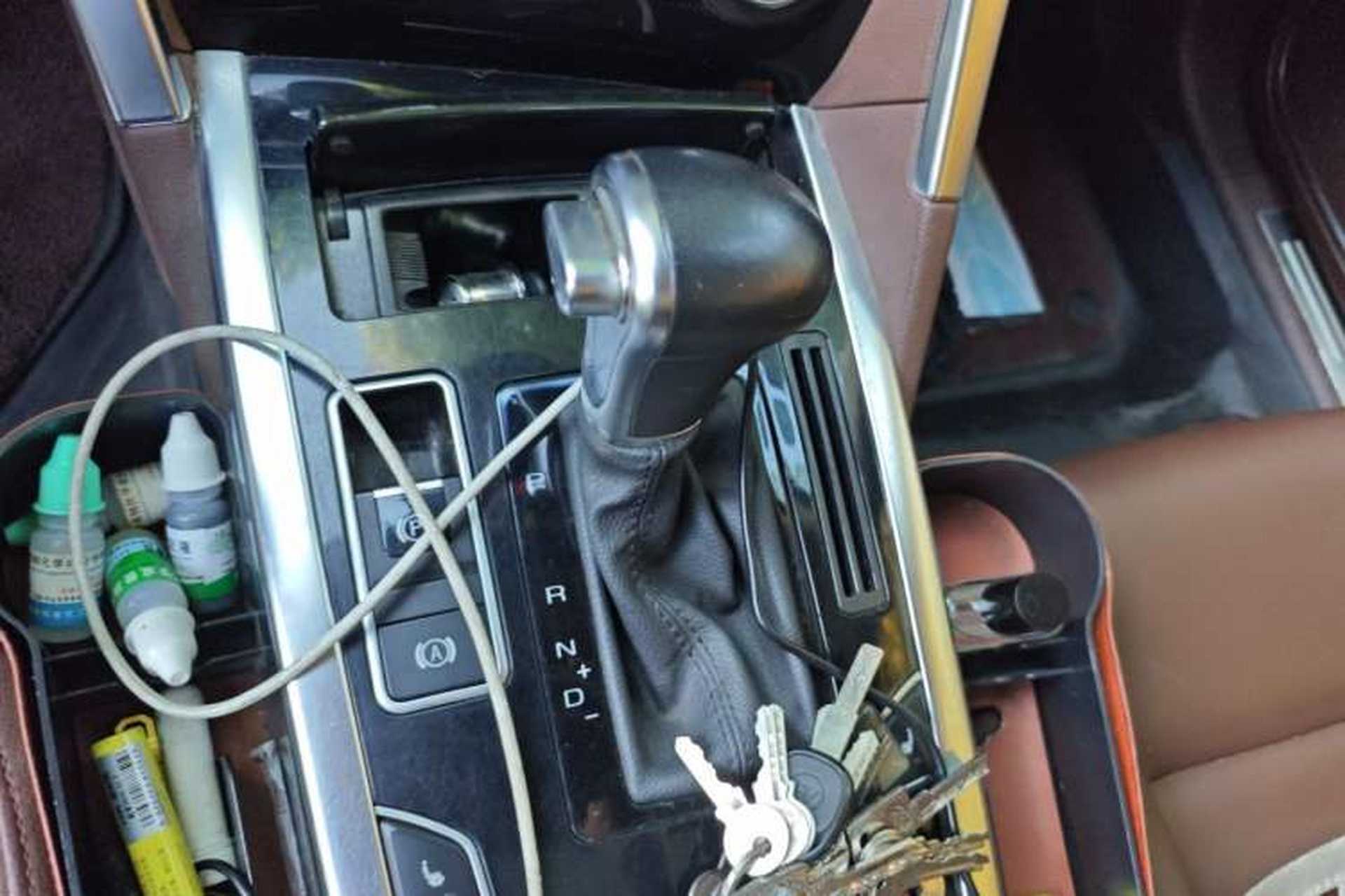 Used Haval H7 2016 Blue-Label H7 2.0T Automatic Luxury Model Gear Lever
