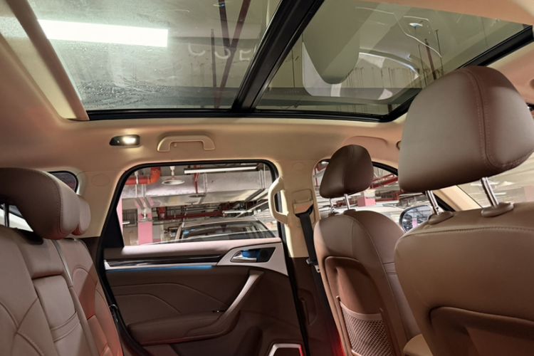 Used Haval H7 2016 Blue-Label H7 2.0T Automatic Luxury Model Headliner