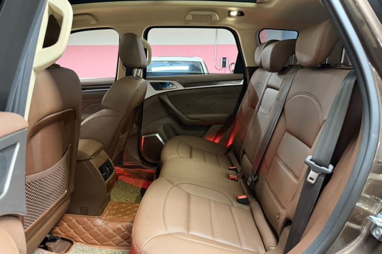 Used Haval H7 2016 Blue-Label H7 2.0T Automatic Luxury Model Interior 4