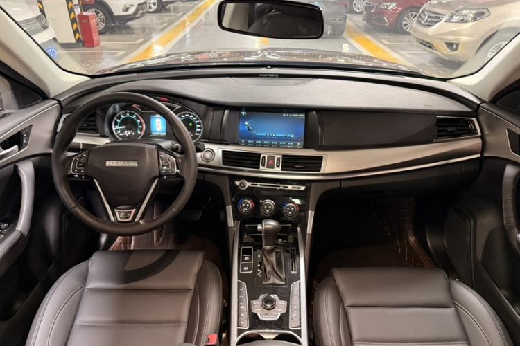 Used Haval H7 2016 Blue-Label H7 2.0T Automatic Elite Model Interior 4