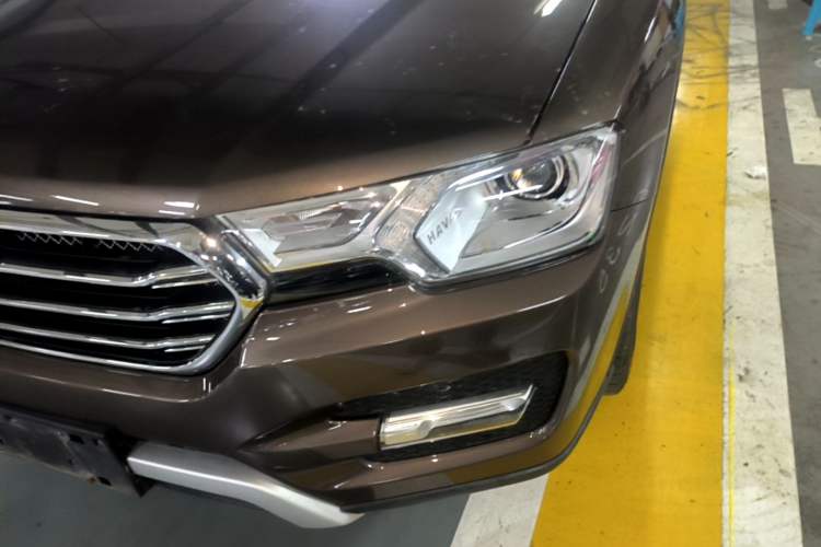 Used Haval H7 2016 Blue-Label H7 2.0T Automatic Elite Model Left Front Headlight