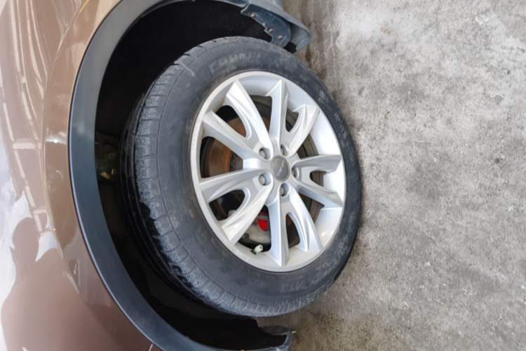 Used Haval H7 2016 Blue-Label H7 2.0T Automatic Luxury Model Left Front Wheel Hub