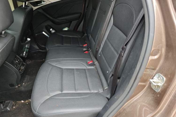 Used Haval H7 2016 Blue-Label H7 2.0T Automatic Luxury Model Left Rear Seat