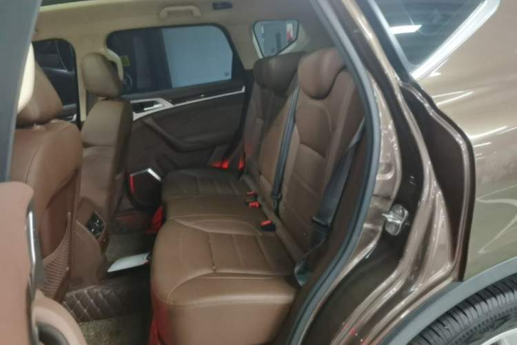 Used Haval H7 2016 Blue-Label H7 2.0T Automatic Elite Model Left Rear Seat