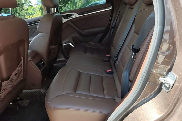 Used Haval H7 2016 Blue-Label H7 2.0T Automatic Luxury Model Left Rear Seat