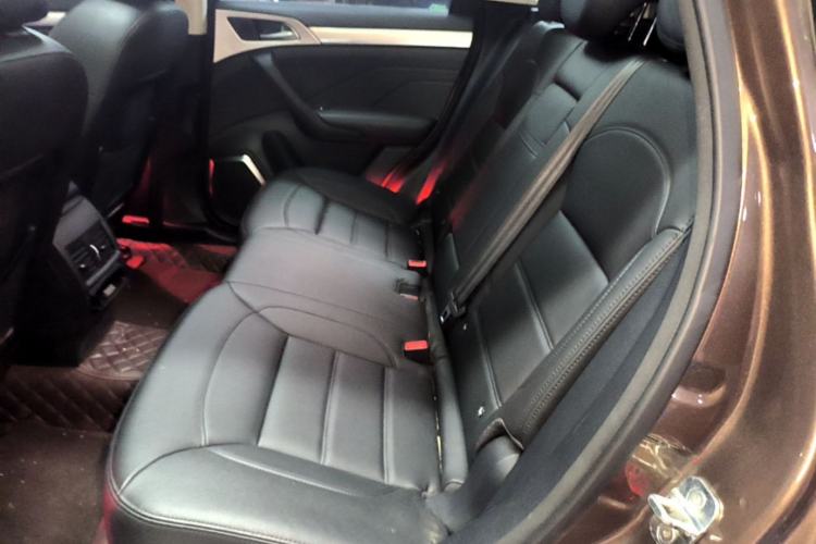 Used Haval H7 2016 Blue-Label H7 2.0T Automatic Elite Model Left Rear Seat