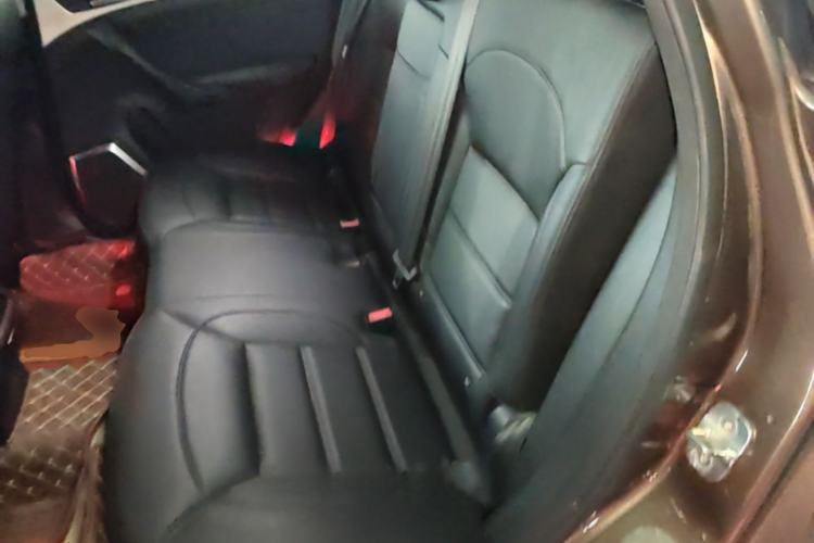Used Haval H7 2016 Blue-Label H7 2.0T Automatic Elite Model Left Rear Seat
