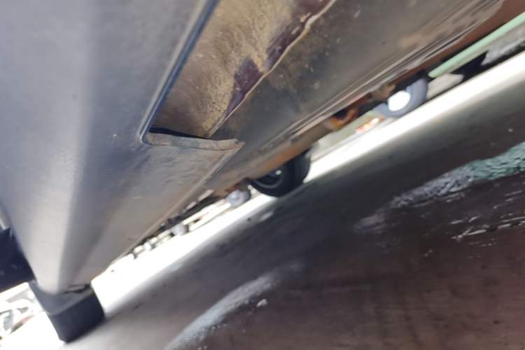 Used Haval H7 2016 Blue-Label H7 2.0T Automatic Luxury Model Left Side Sill