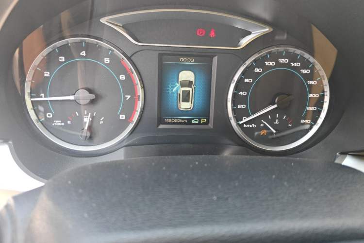 Used Haval H7 2016 Blue-Label H7 2.0T Automatic Luxury Model Odometer Close Up