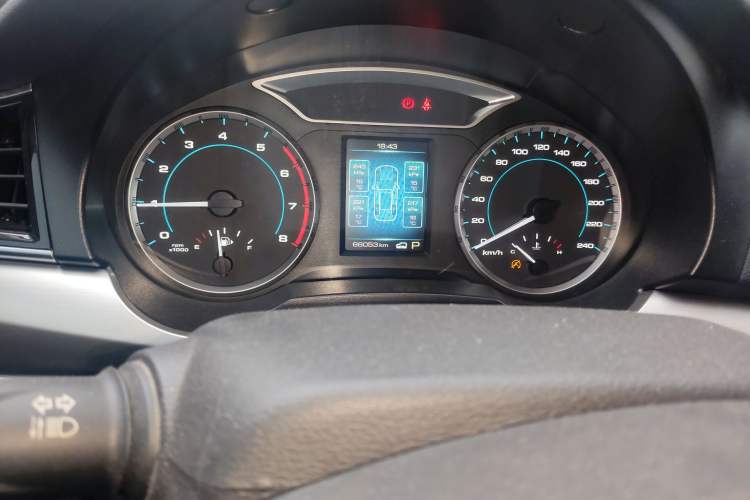 Used Haval H7 2016 Blue-Label H7 2.0T Automatic Luxury Model Odometer Close Up