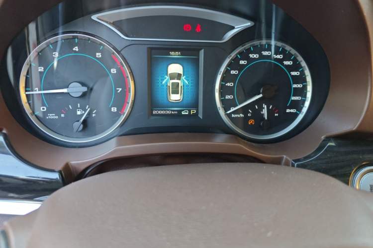 Used Haval H7 2016 Blue-Label H7 2.0T Automatic Luxury Model Odometer Close Up