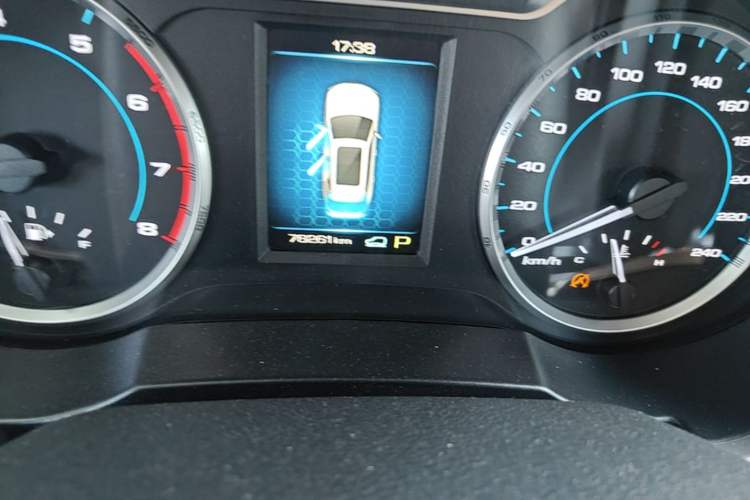 Used Haval H7 2016 Blue-Label H7 2.0T Automatic Luxury Model Odometer Close Up