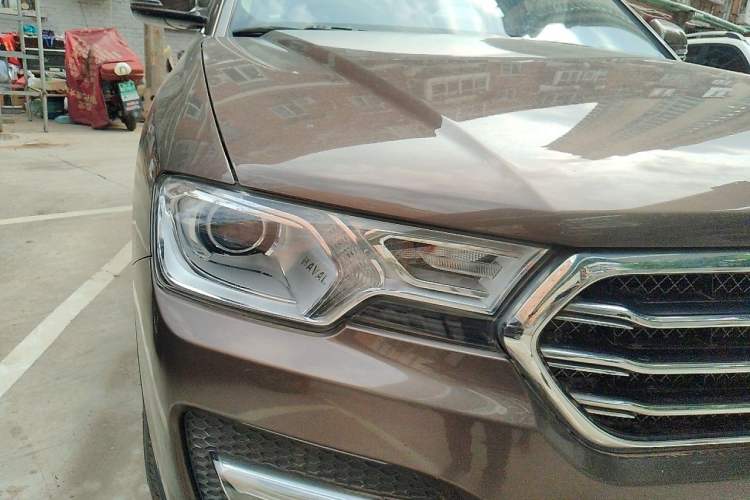 Used Haval H7 2016 Blue-Label H7 2.0T Automatic Luxury Model Right Front Headlight