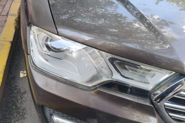 Used Haval H7 2016 Blue-Label H7 2.0T Automatic Luxury Model Right Front Headlight