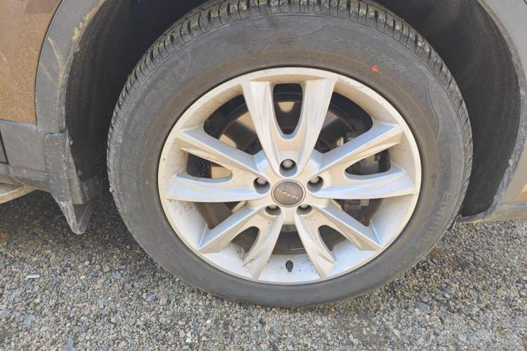 Used Haval H7 2016 Blue-Label H7 2.0T Automatic Luxury Model Right Front Wheel Hub