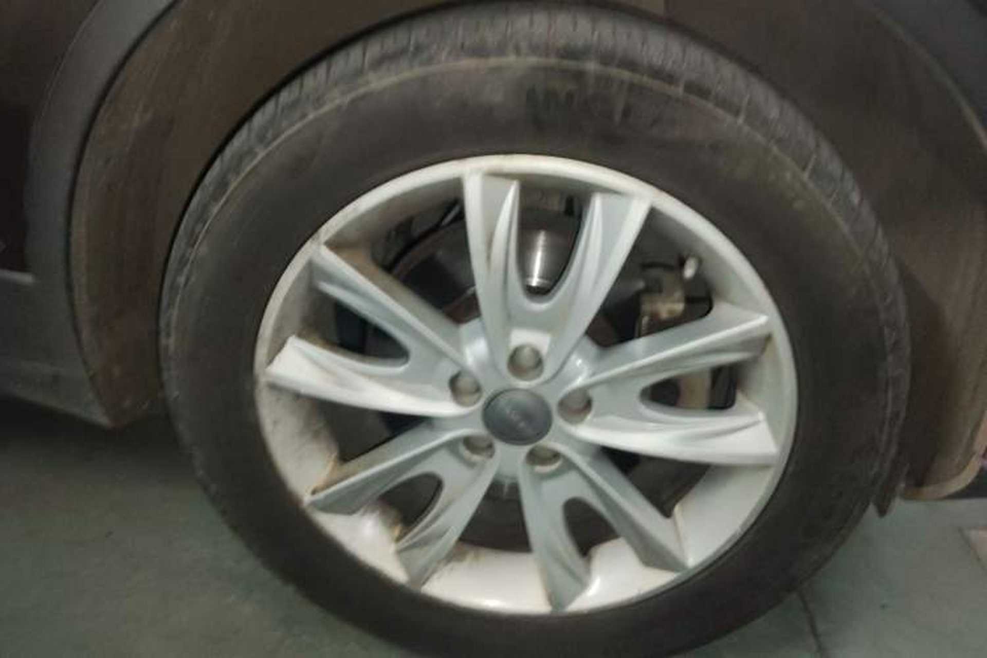 Used Haval H7 2016 Blue-Label H7 2.0T Automatic Luxury Model Right Front Wheel Hub