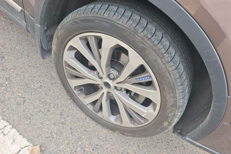 Used Haval H7 2016 Blue-Label H7 2.0T Automatic Luxury Model Right Front Wheel Hub
