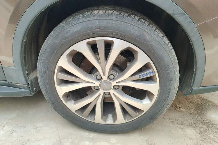 Used Haval H7 2016 Blue-Label H7 2.0T Automatic Luxury Model Right Front Wheel Hub
