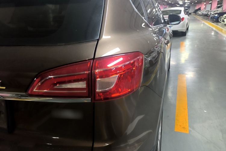 Used Haval H7 2016 Blue-Label H7 2.0T Automatic Elite Model Right Rear Taillight