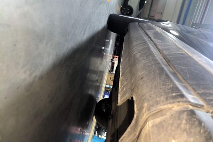 Used Haval H7 2016 Blue-Label H7 2.0T Automatic Elite Model Right Side Sill