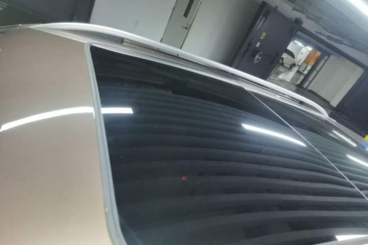 Used Haval H7 2016 Blue-Label H7 2.0T Automatic Elite Model Roof